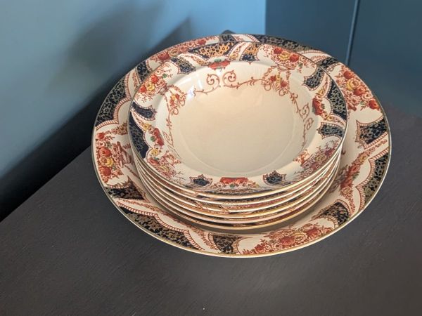 Myott & Son The Regal 7Piece English China Desert - Main image
