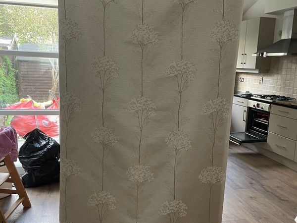 Curtain - Main image