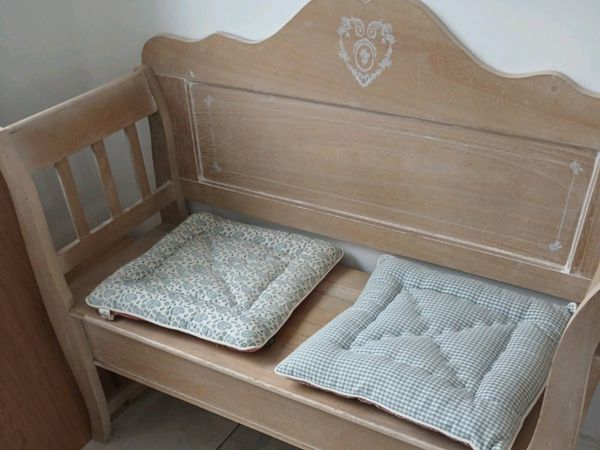 Bench seat - Main image