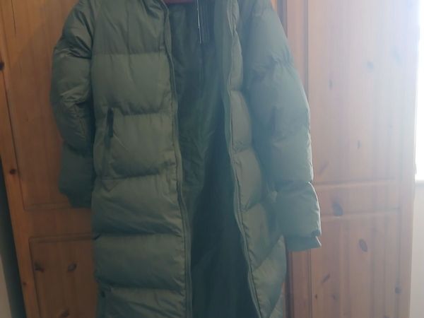 Women's long puffer coat new with tags size 10 - Main image