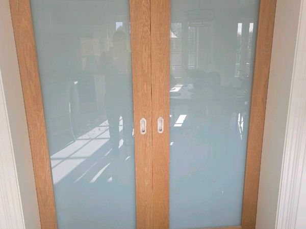 Oak veneered doors - Main image