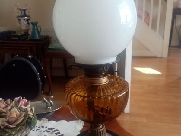 Vintage oil Lamp - Main image