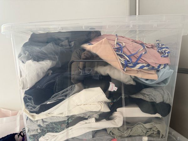 Maternity clothes bundles - Main image
