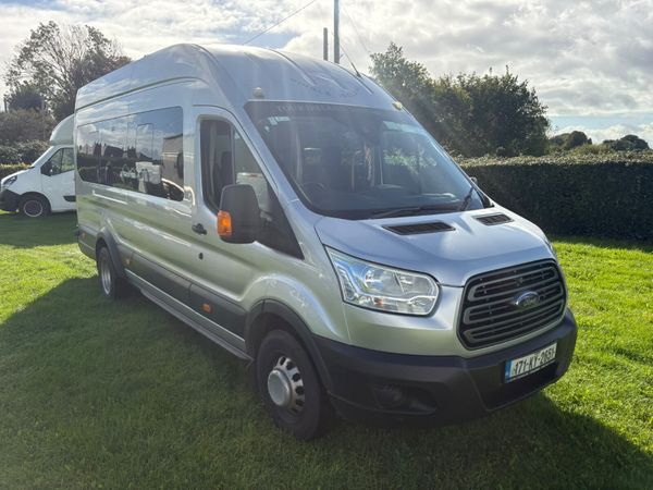 2017 ford transit minibus rear damage - Main image