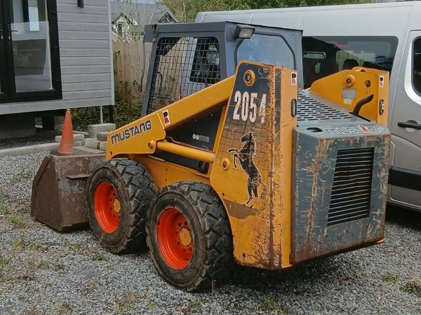 Bobcat Mustang 2006 - Main image