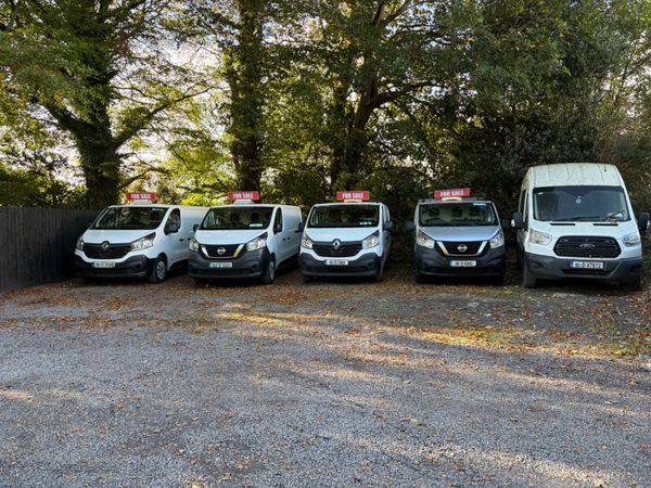 Renault Trafic lwb Service and Doe - Main image