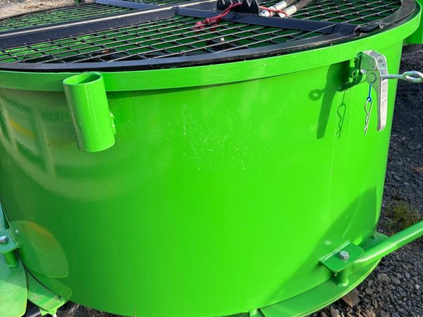 Concrete mixer - Main image