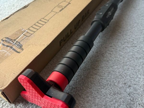 RPM Power Adjustable Door Pull Up Bar (65 - 90cm) - Main image