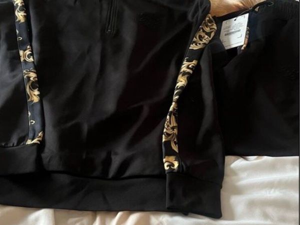 Mens BNWT tracksuit size M €30 - Main image