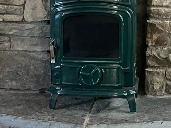 Stanley Oisín Oil Enamel Oil Burning Stove - Main image