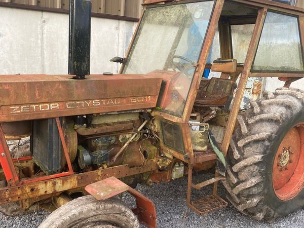 Zetor Crystal 8011 and Ursus 385 for breaking - Main image