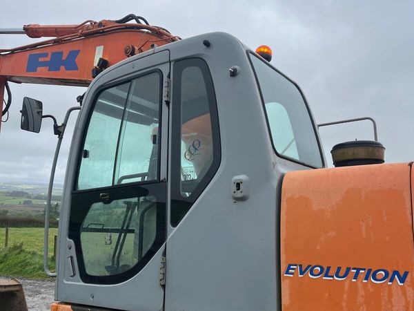 Digger for sale in Donegal for €16,500 on DoneDeal