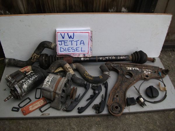 VINTAGE   CAR  PARTS. - Main image