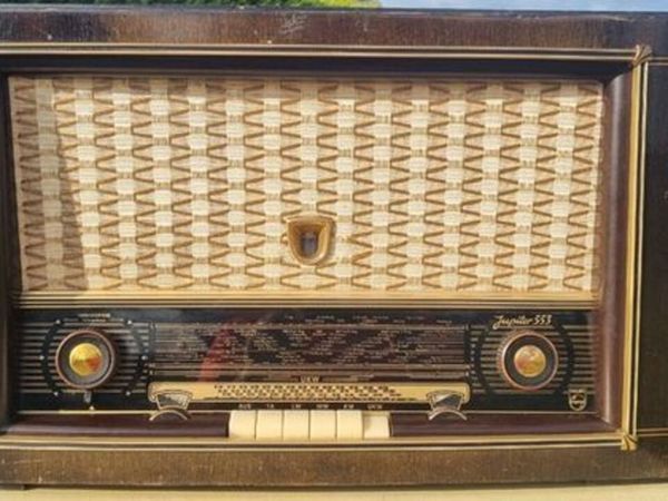 Vintage radio -Philips Jupiter 553 - Main image