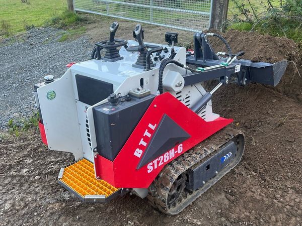 Bttl battler stand on skid steer - Main image