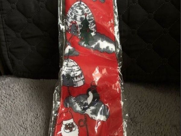 Mens Xmas tie €5 - Main image