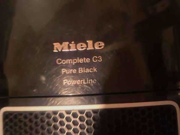 Miele Vacuum Cleaner - Main image