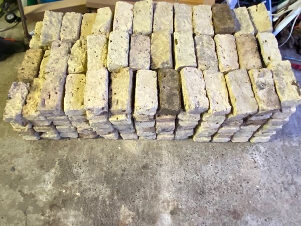 Yellow brick - Main image