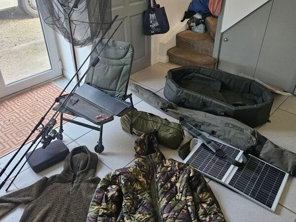 carp fishing set up - Main image