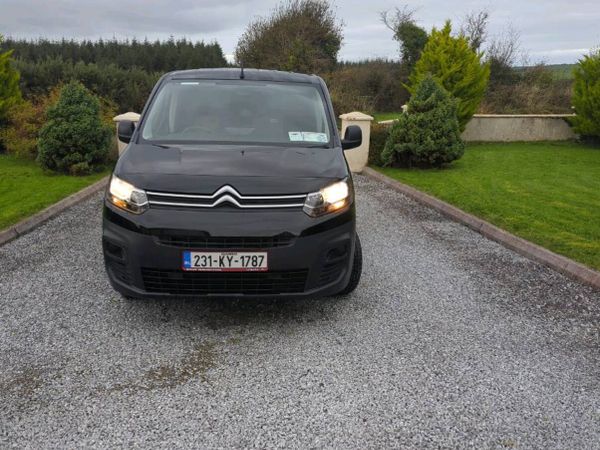 Citroen Berlingo LX BLUE HDI 100 MW 65 - Main image