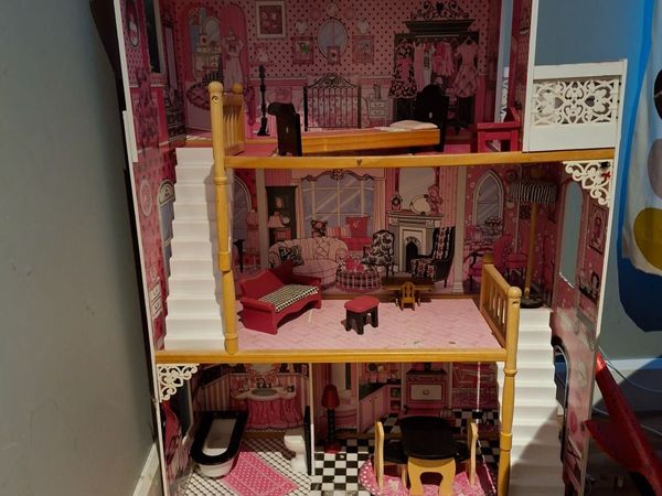 Dolls house - Main image