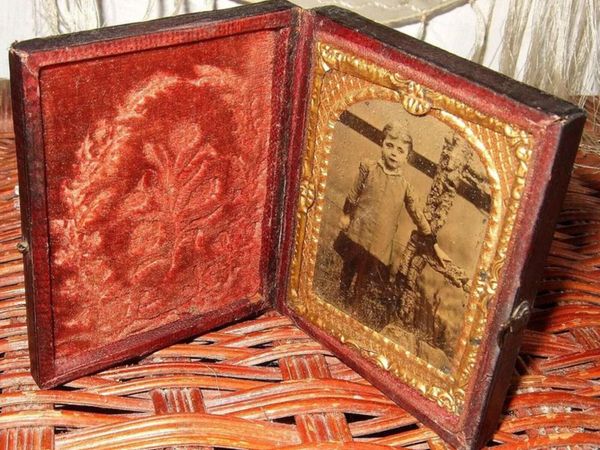 Pair of Rare Antique 1850s Cased Photographs - Main image