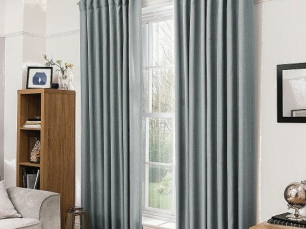 Thermal lined blackout curtains - Main image