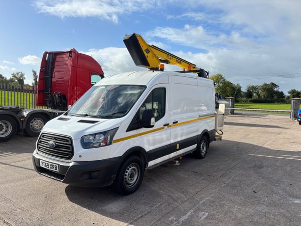 2020 transit cherry picker 3.5 ton 12.5 meter - Main image