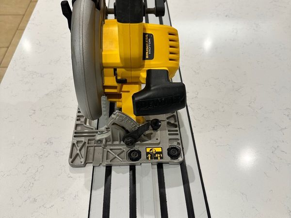 Dewalt DCS572 rail saw - Main image