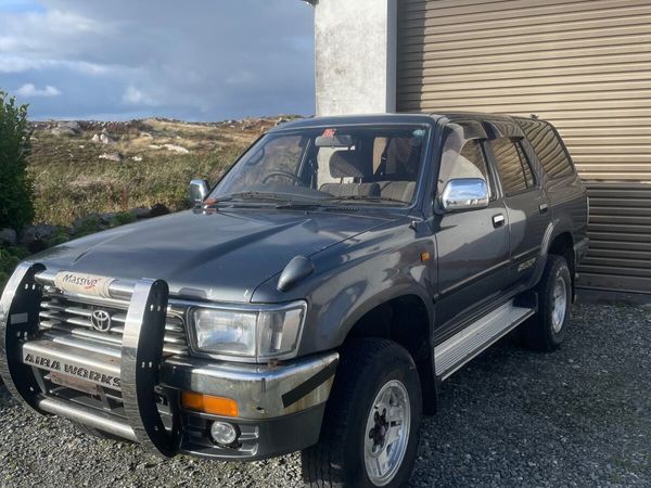 Hilux surf SSRX - Main image