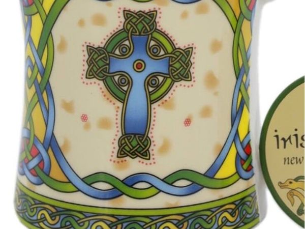 Vintage Royal Tara Bone Mugs - Main image
