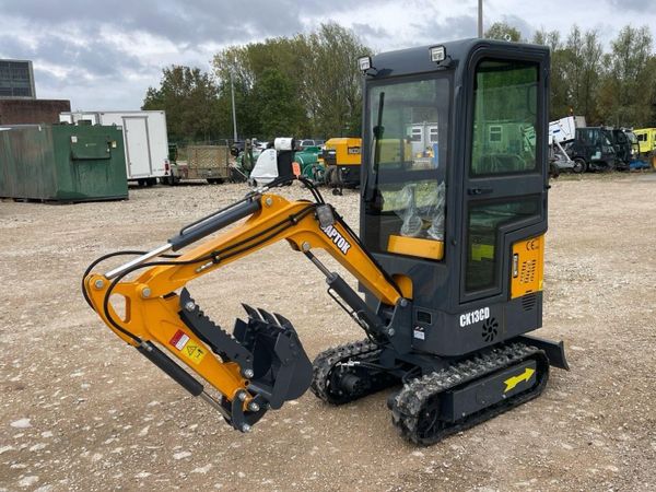 CAPTOK 1.3 TON DIESEL MINI DIGGER - Main image