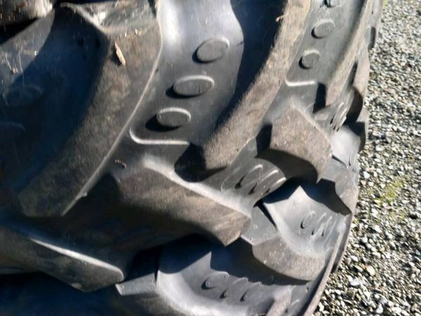 Tyres 340 , 85, 24  30%  €50 Each - Main image