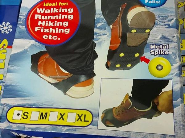165 pairs of ice gripper shoe covers - Main image