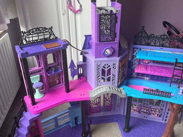 Monster high house - Main image
