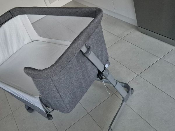 Baby next to me - Main image