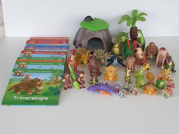 DeAgostini dinosaurs and friends books and figures - Main image