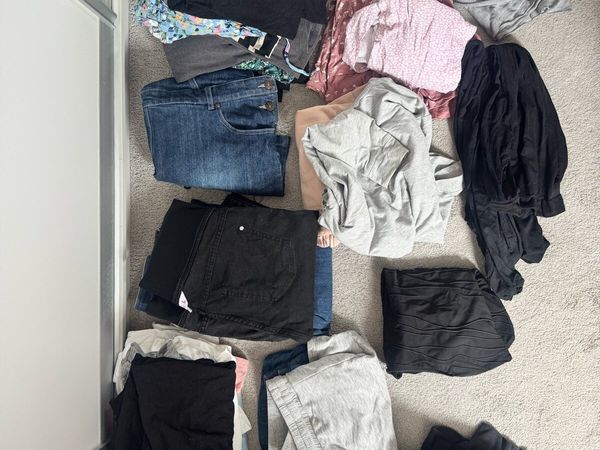 Maternity clothes bundles - Main image