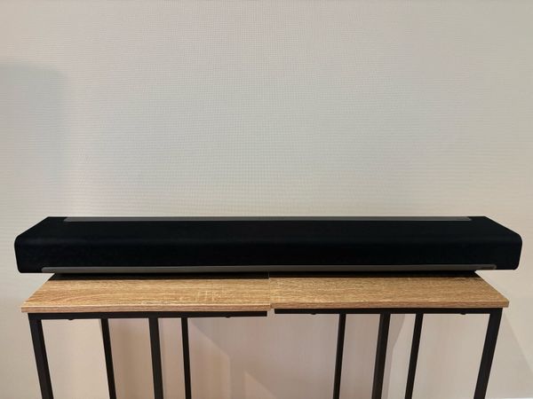Genuine Sonos Playbar soundbar in black & silver. - Main image