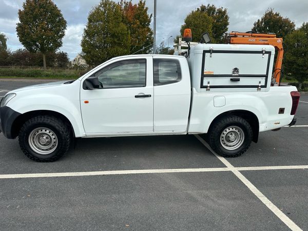 Isuzu D-Max 2.5 Diesel 4x4 Pick Up with Hi-ab - Main image