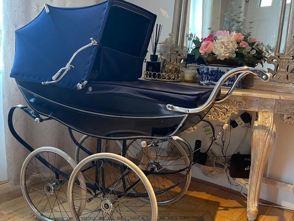 Silver cross antique pram - Main image