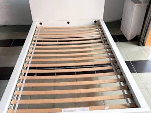 Single bed frame and mattress - Main image