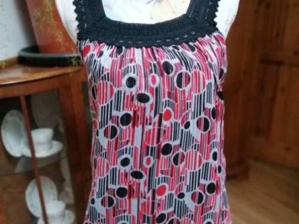 Ladies American flirt, suntop top 
Like new . Size - Main image