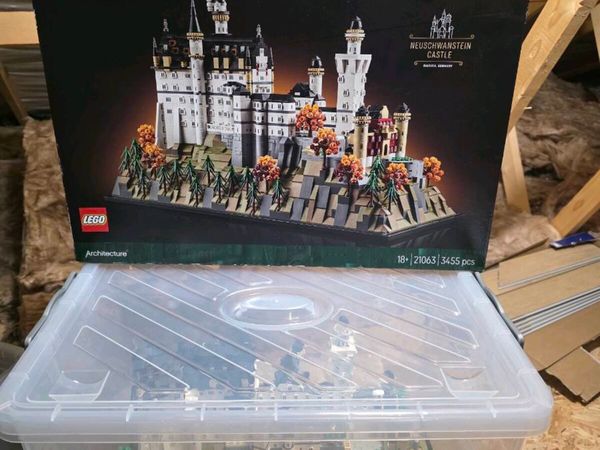 LEGO Architecture Neuschwanstein Castle  Set 21063 - Main image