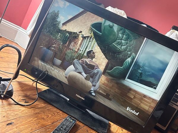 Toshiba 32” TV – For Sale - Main image