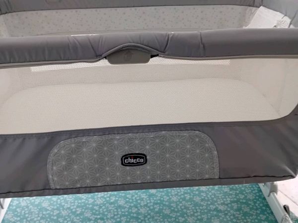 Adjustable Baby Crib and Rocker - Main image
