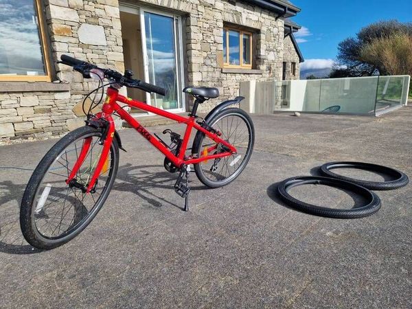 Frog bike 62cm 24inch 8 speed +2 new tyres - Main image