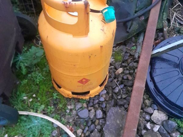 10 gas cylinders - Main image