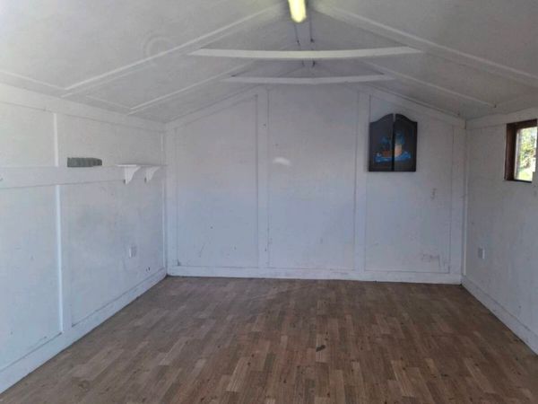 Large timber garden shed - Main image