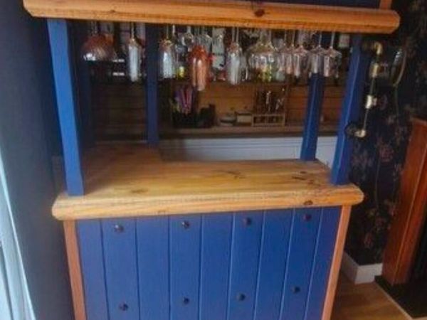 Mexican pine/Navy L shaped home bar woth 2 Stools - Main image